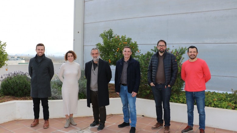 Bromera i Escola Valenciana signen un conveni de col·laboració per a seguir fomentant l’ús del valencià