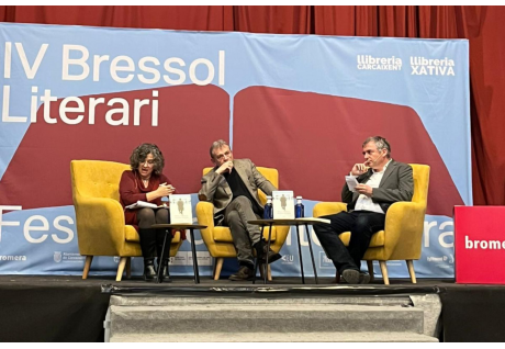 Pierre Lemaitre culmina amb gran èxit la seua visita literària a Carcaixent i a València